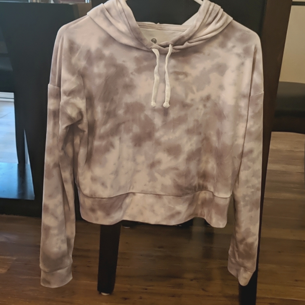 Soft purple white sweatshirt with hoodie